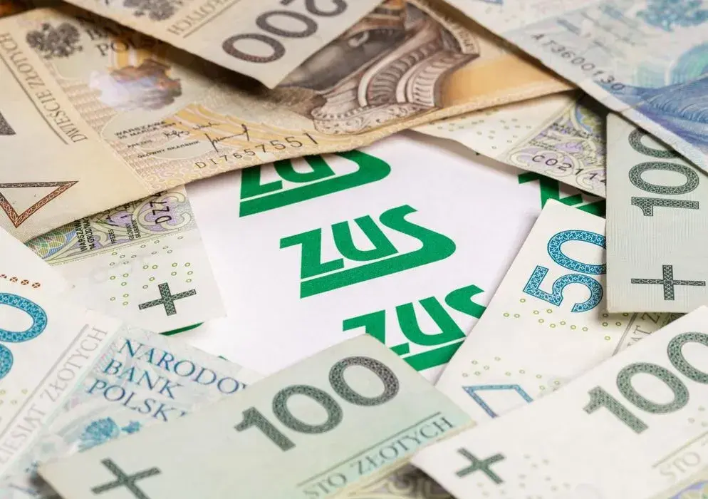 800 plus: Wniosek do 30 kwietnia! Nie trać ani złotówki