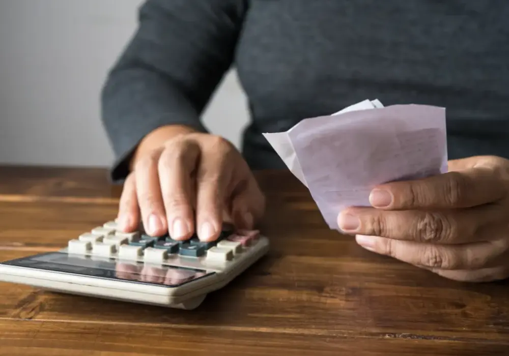 Jak odzyskać spokój finansowy, gdy długi są już w rękach komornika?
