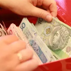 Ujemne oprocentowanie w bankach: Gdzie nie stracisz pieniędzy?