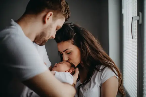 Ile czasu czeka się na becikowe? Sprawdź, kiedy otrzymasz pieniądze
